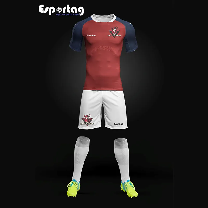 Uniforme de fútbol sublimado personalizado – camiseta, short y medias” “Diseño personalizado camiseta de fútbol con escudo bordado” “Uniforme de equipo sublimado colores brillantes Esportag