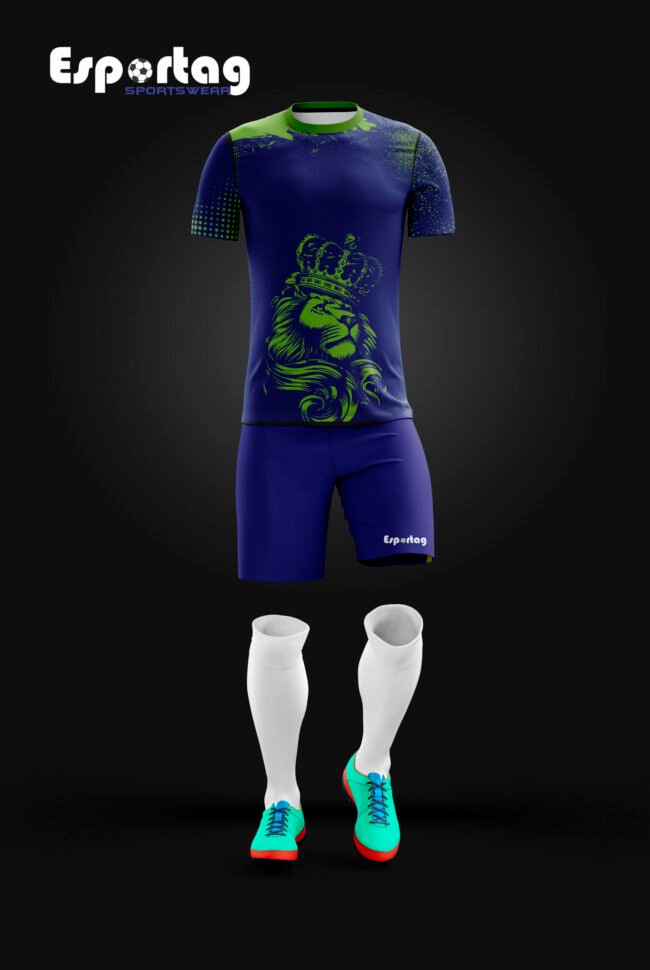 Etiquetas ALT sugeridas para las imágenes “Uniforme de fútbol sublimado personalizado – camiseta, short y medias” “Diseño personalizado camiseta de fútbol con escudo bordado” “Uniforme de equipo sublimado colores brillantes Esportag”