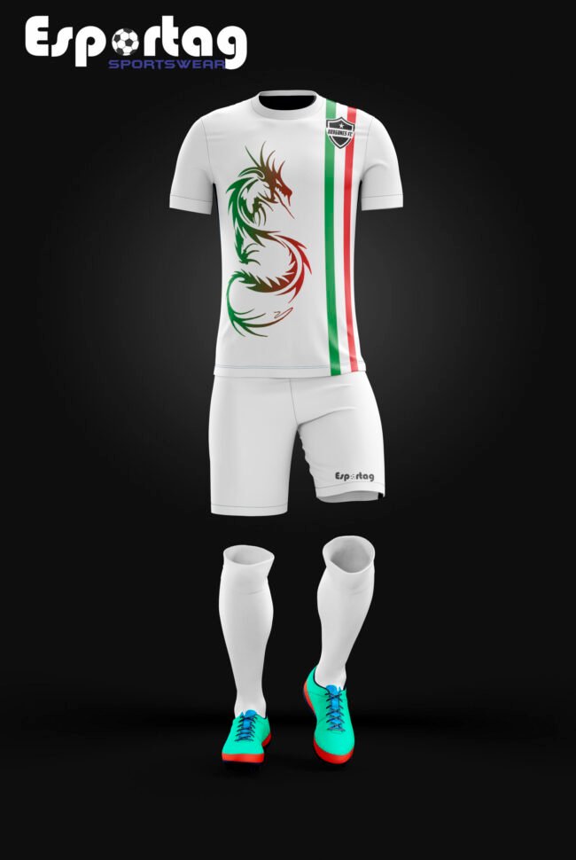 Etiquetas ALT sugeridas para las imágenes “Uniforme de fútbol sublimado personalizado – camiseta, short y medias” “Diseño personalizado camiseta de fútbol con escudo bordado” “Uniforme de equipo sublimado colores brillantes Esportag”